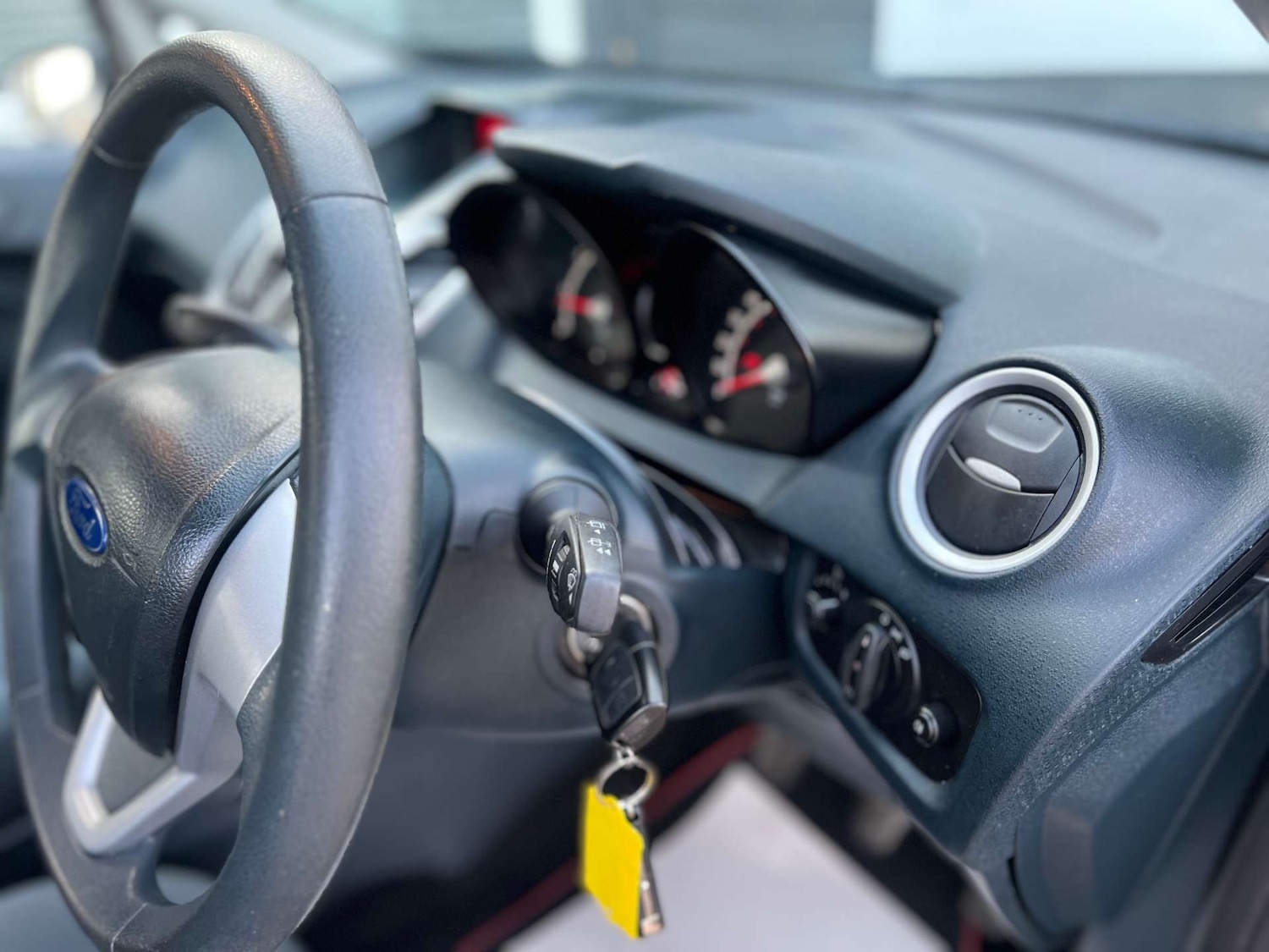 Used Ford Fiesta 2012 for sale - 76181551: Photo 27