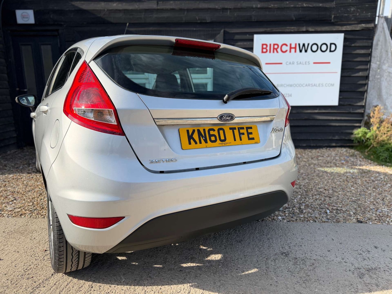 Used Ford Fiesta 2010 for sale - 76393371: Photo 18