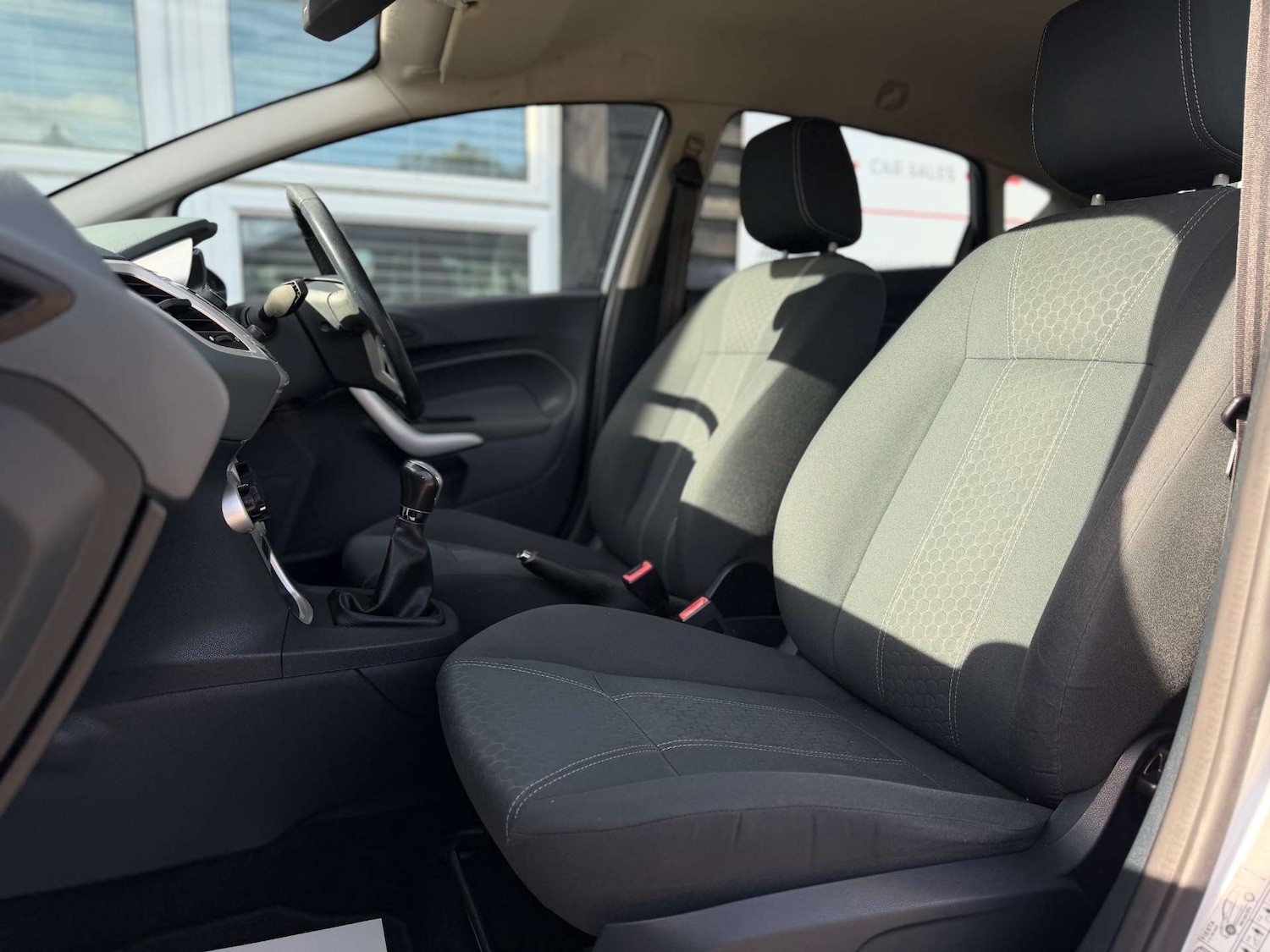 Used Ford Fiesta 2010 for sale - 76393371: Photo 40