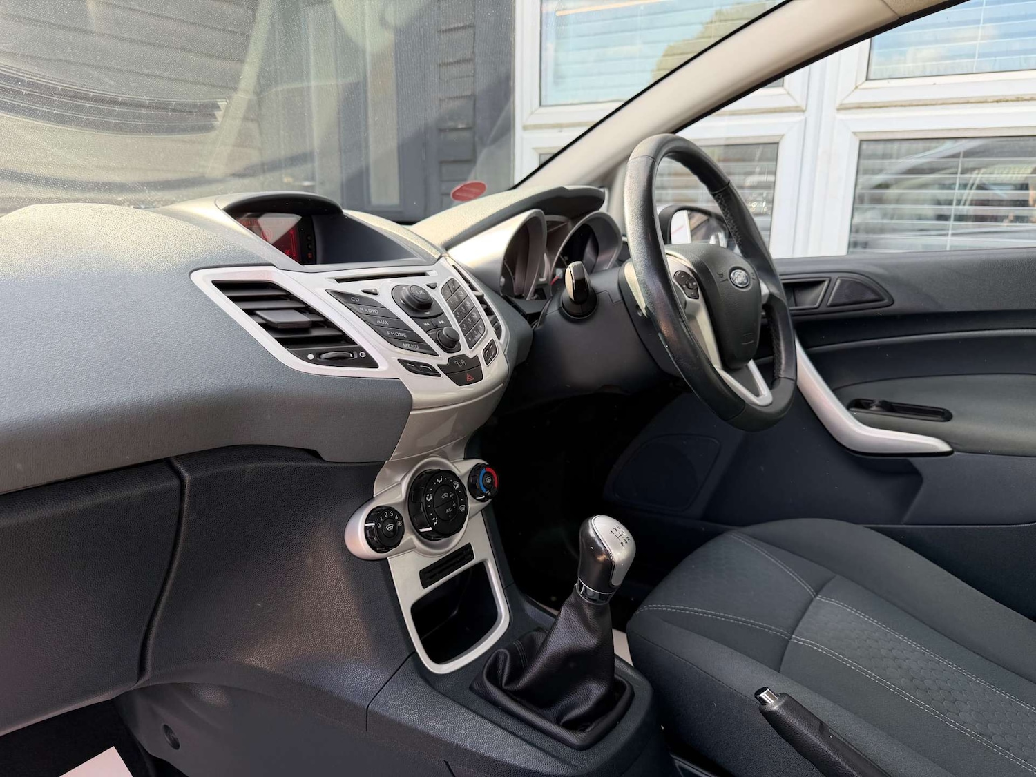 Used Ford Fiesta 2010 for sale - 76393371: Photo 41