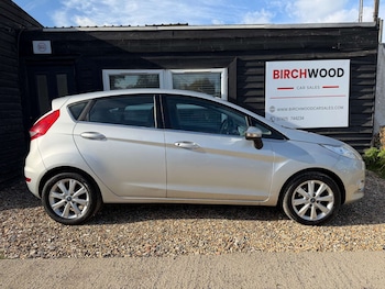 Used Ford Fiesta 2010 for sale - 76393371: Photo