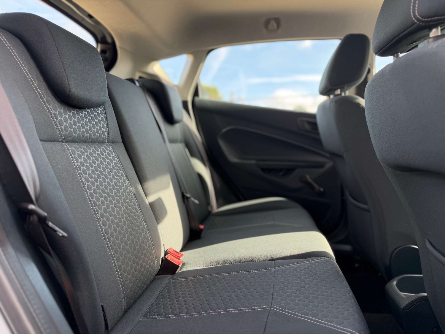 Used Ford Fiesta 2010 for sale - 76393371: Photo 50