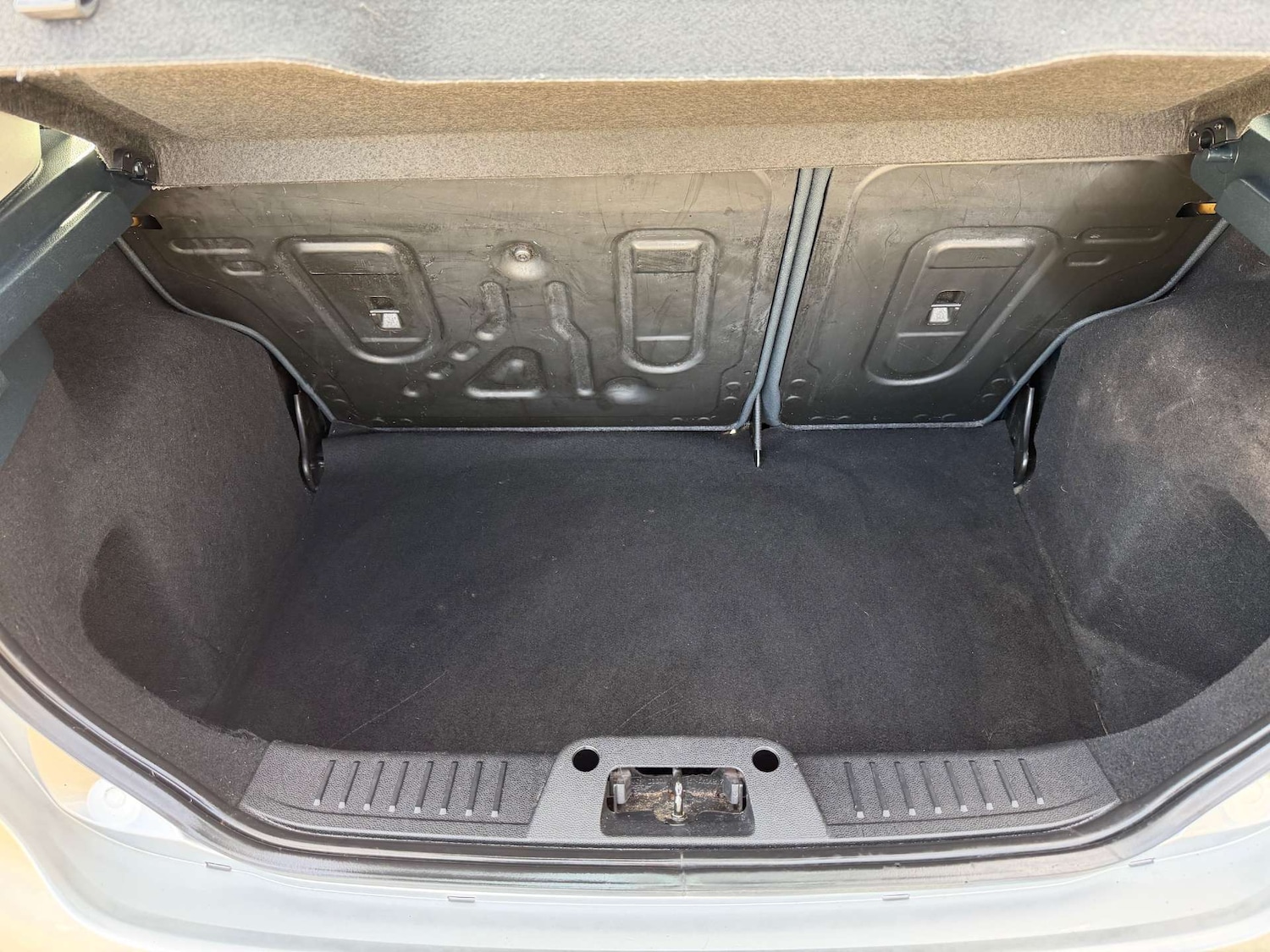 Used Ford Fiesta 2010 for sale - 76393371: Photo 51