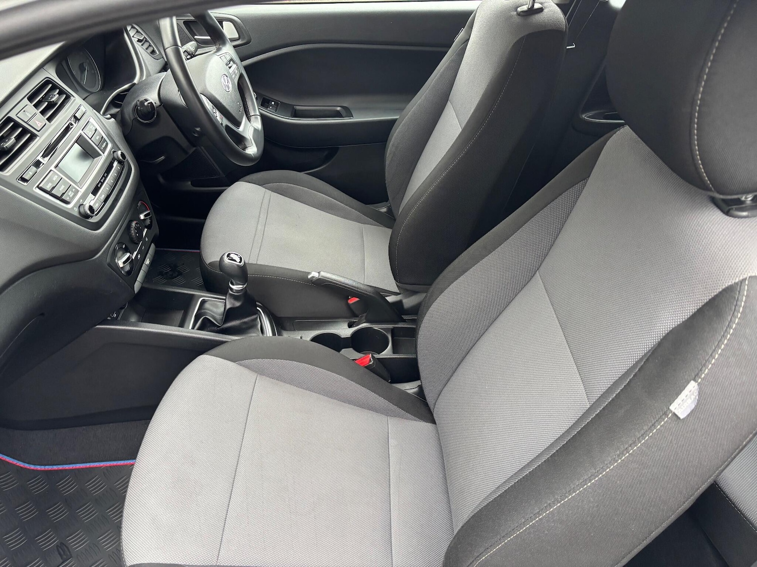 Used Hyundai i20 2015 for sale - 77144122: Photo 7