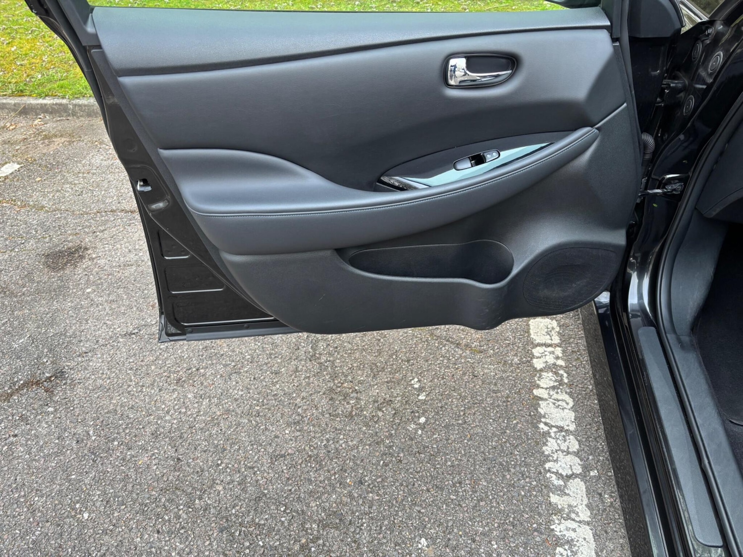 Used Nissan Leaf 2023 for sale - 78007501: Photo 25