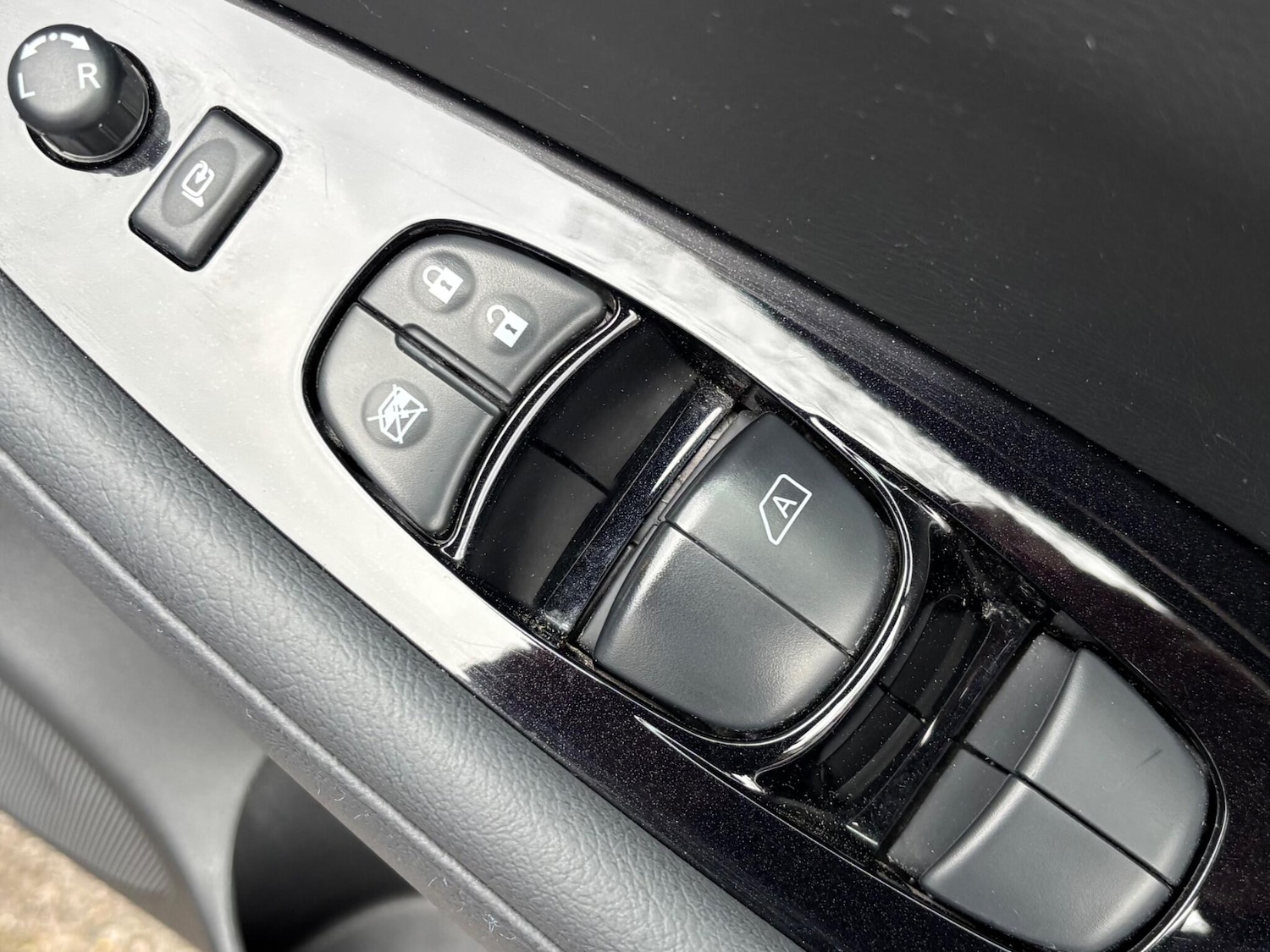 Used Nissan Leaf 2023 for sale - 78007501: Photo 36