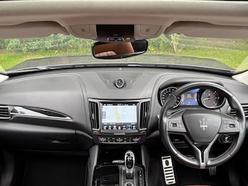 Used Maserati Levante 2018 for sale - 76531627: Photo