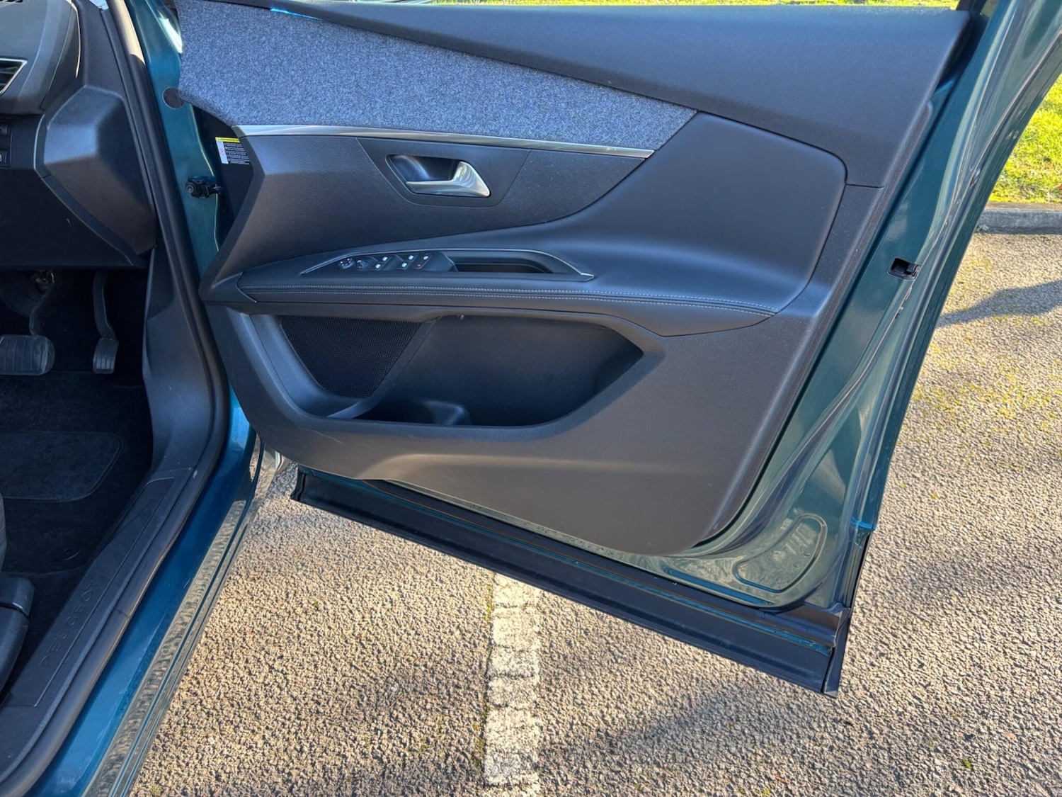 Used Peugeot 5008 2018 for sale - 77559047: Photo 37