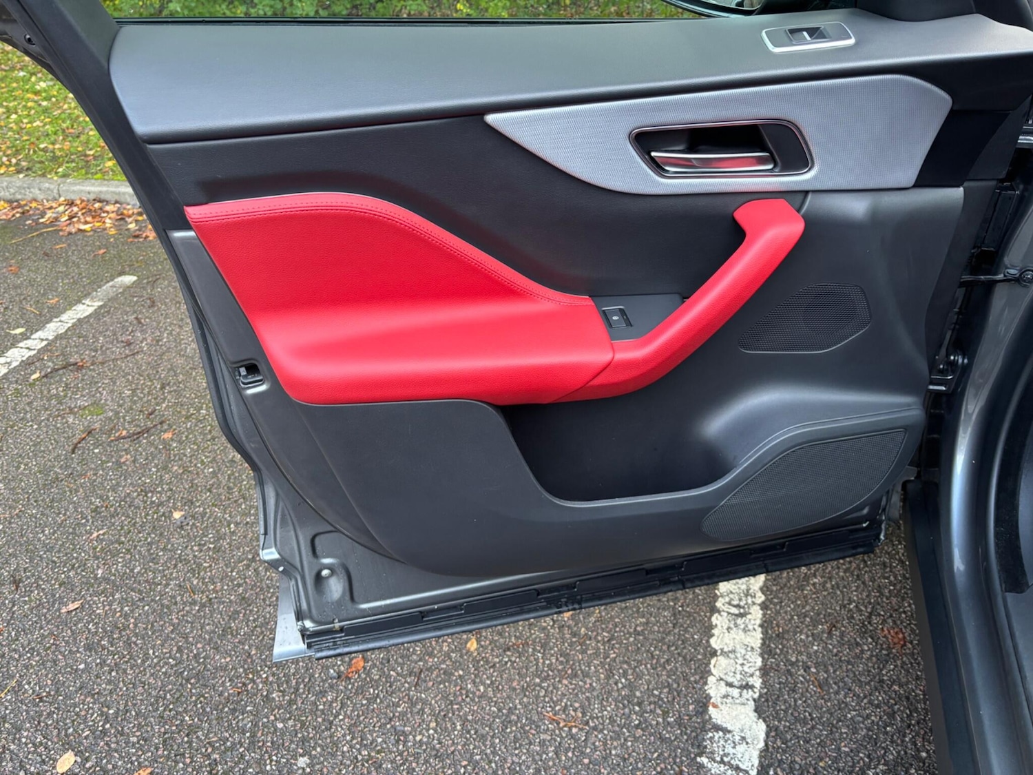 Used Jaguar F-Pace for sale - 76743046: Photo 25