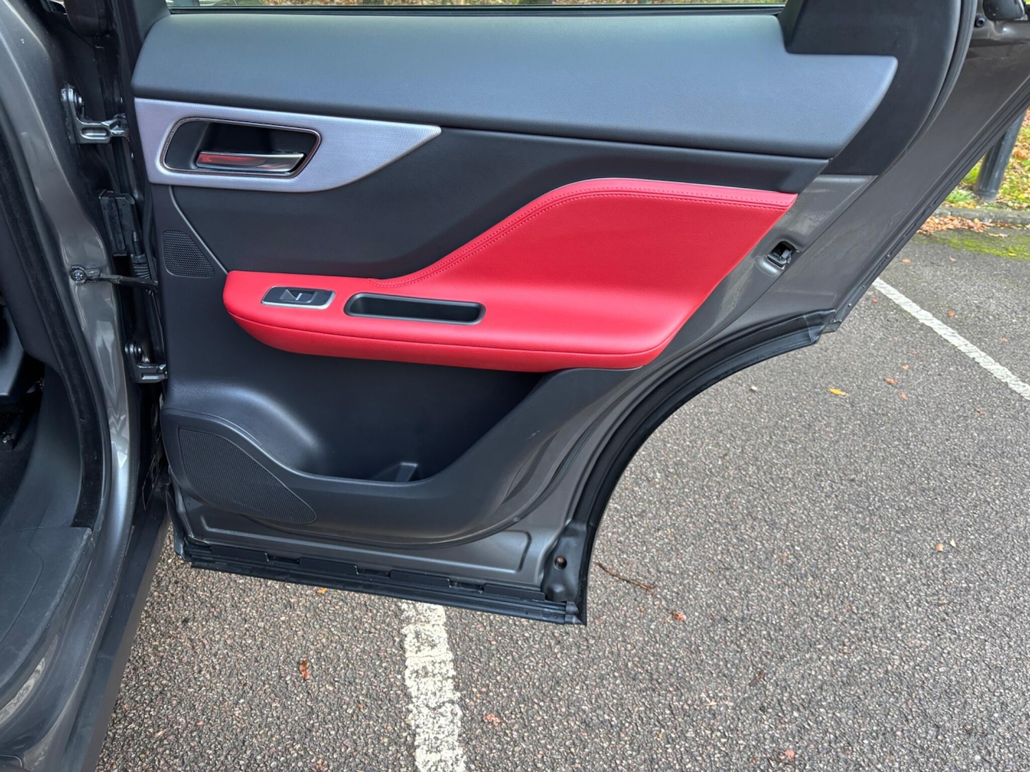 Used Jaguar F-Pace for sale - 76743046: Photo 40