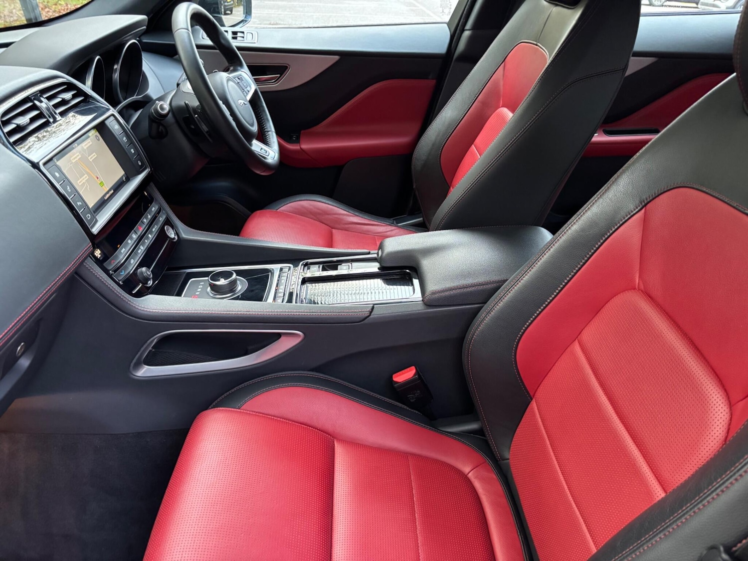 Used Jaguar F-Pace for sale - 76743046: Photo 7