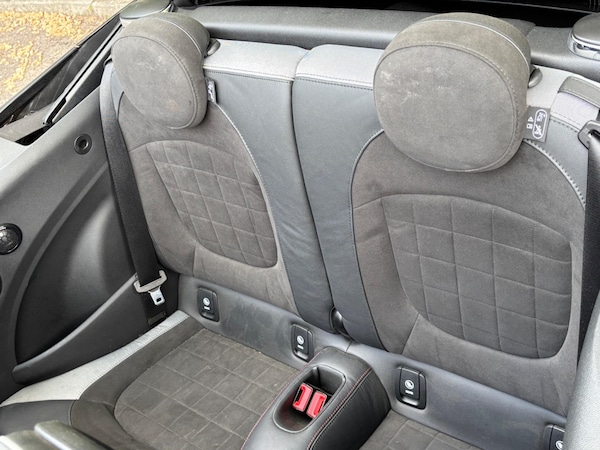Used MINI Convertible 2023 for sale - 74642431: Photo 15