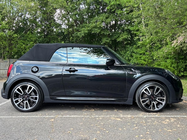 Used MINI Convertible 2023 for sale - 74642431: Photo 17