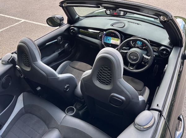Used MINI Convertible 2023 for sale - 74642431: Photo 36