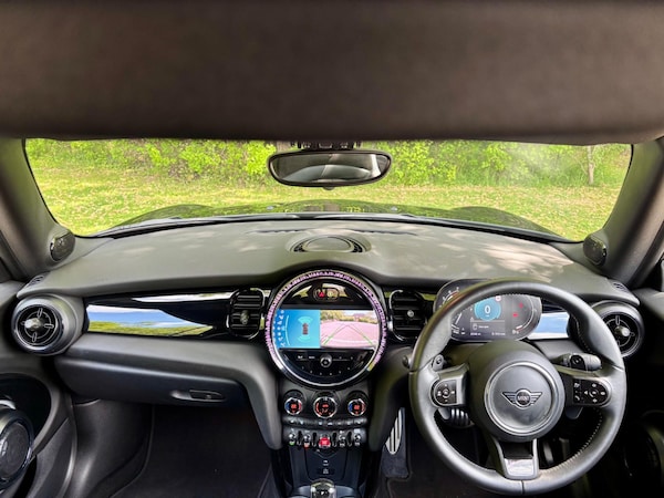 Used MINI Convertible 2023 for sale - 74642431: Photo 3