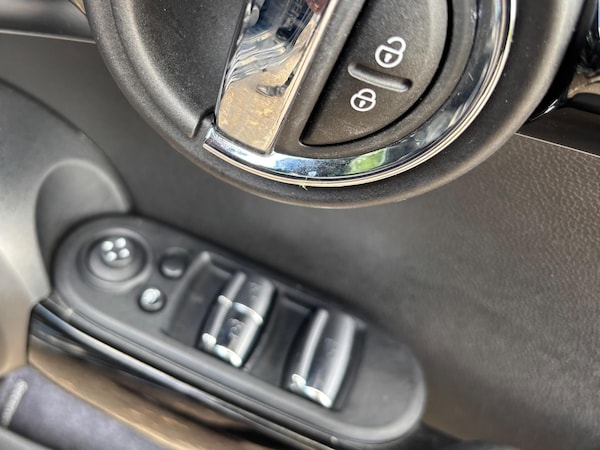 Used MINI Convertible 2023 for sale - 74642431: Photo 42