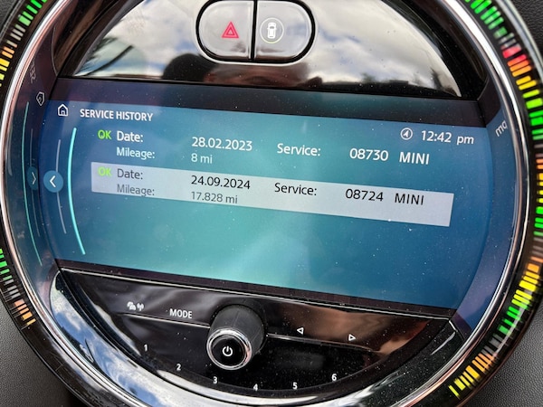 Used MINI Convertible 2023 for sale - 74642431: Photo 47