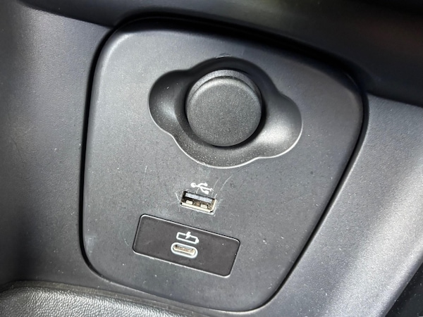 Used MINI Convertible 2023 for sale - 74642431: Photo 55