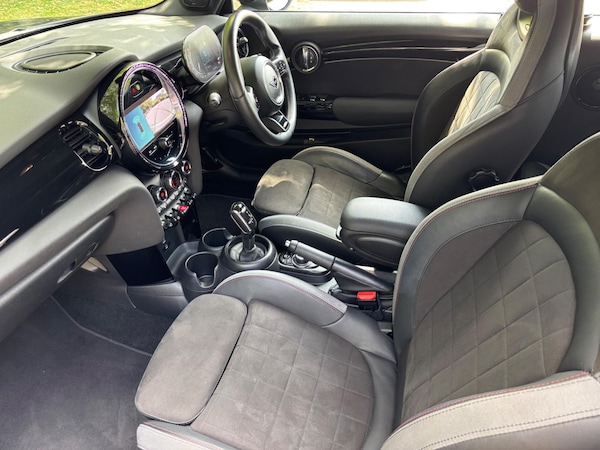 Used MINI Convertible 2023 for sale - 74642431: Photo 6
