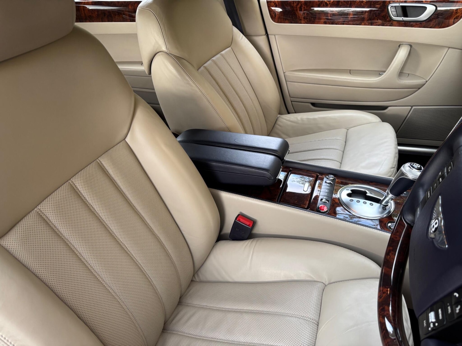 Used Bentley Continental 2006 for sale - 76531619: Photo 10