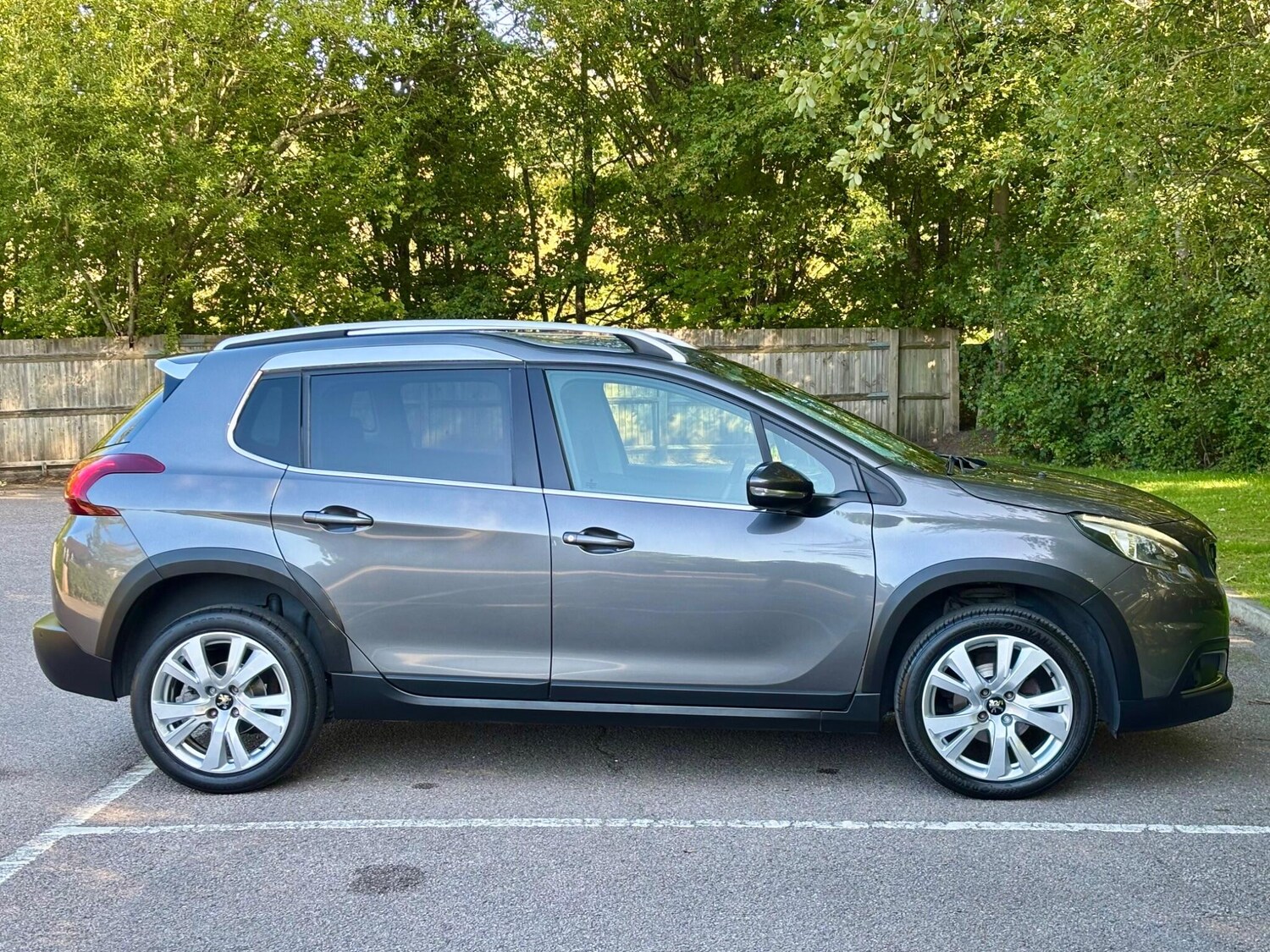Used Peugeot 2008 2017 for sale - 76031613: Photo 23