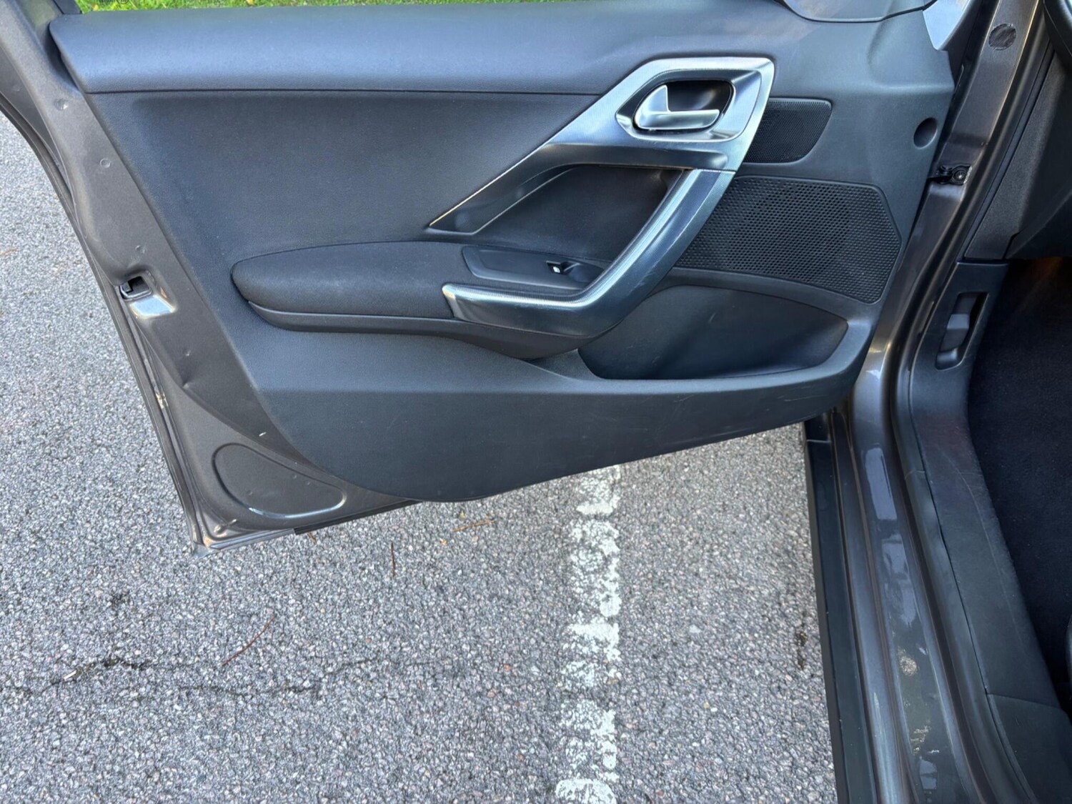 Used Peugeot 2008 2017 for sale - 76031613: Photo 24