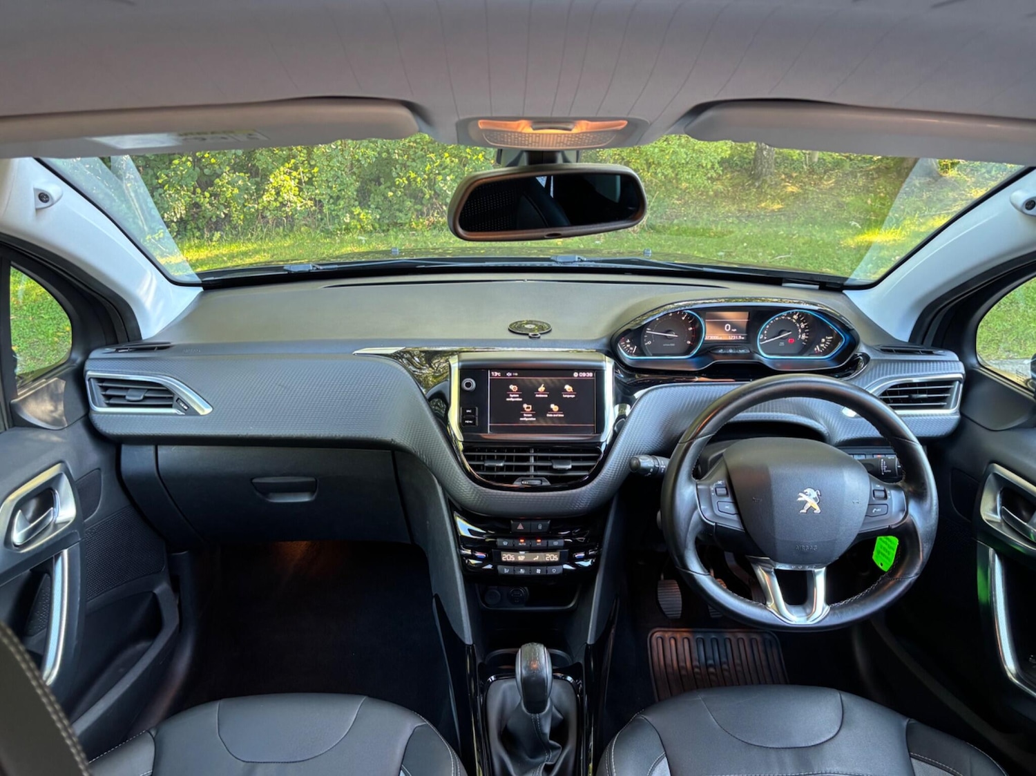 Used Peugeot 2008 2017 for sale - 76031613: Photo 3