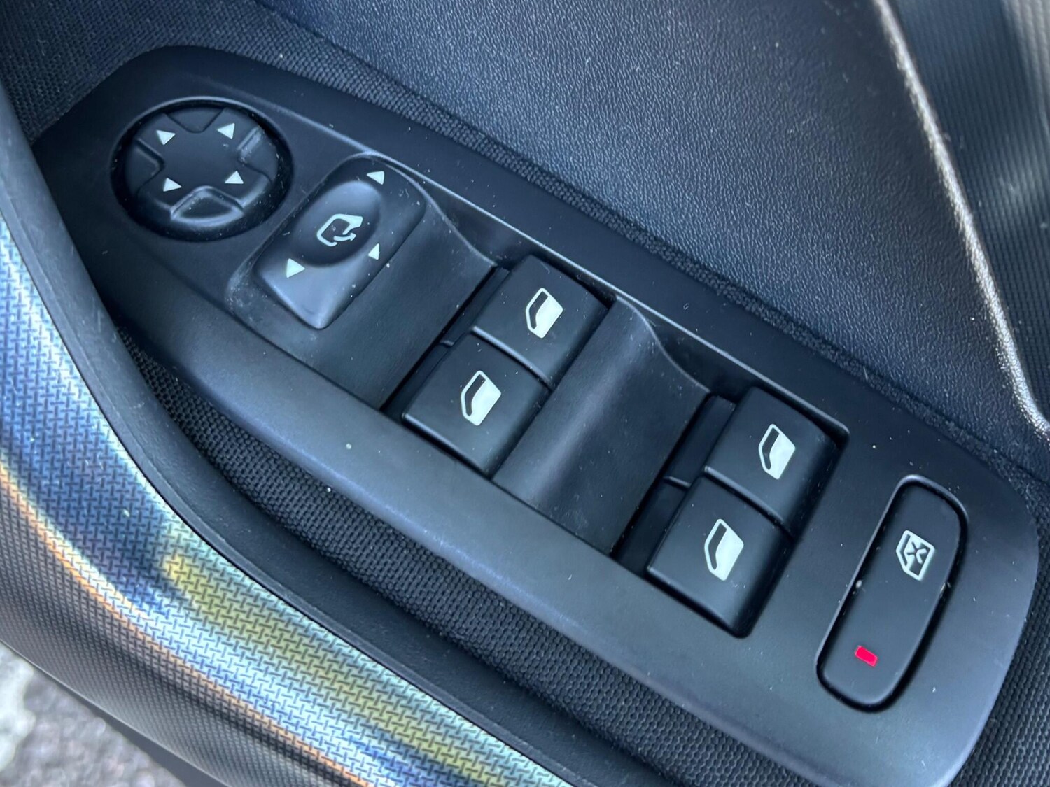 Used Peugeot 2008 2017 for sale - 76031613: Photo 36