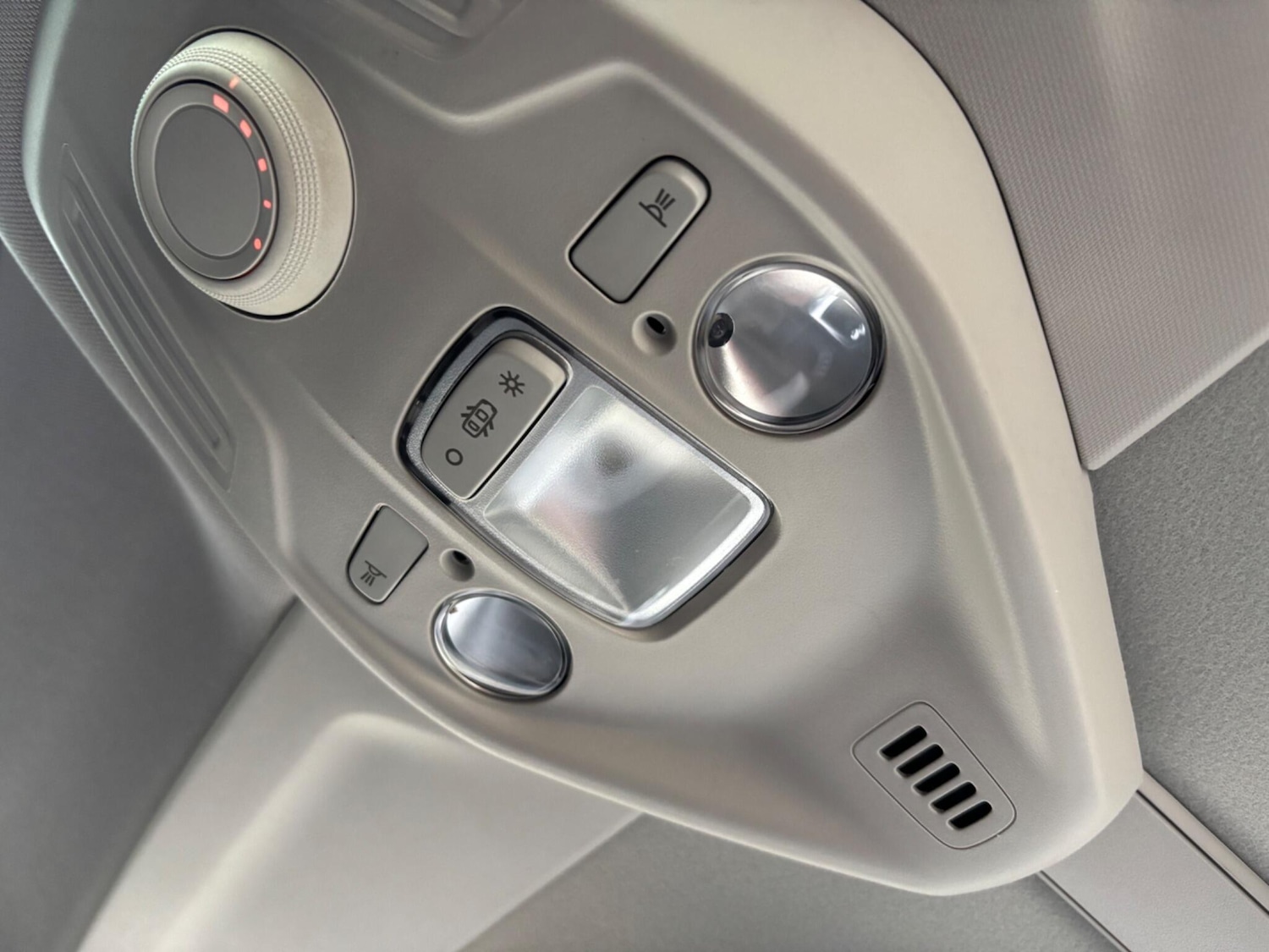 Used Citroen Grand C4 Picasso 2015 for sale - 77598250: Photo 51