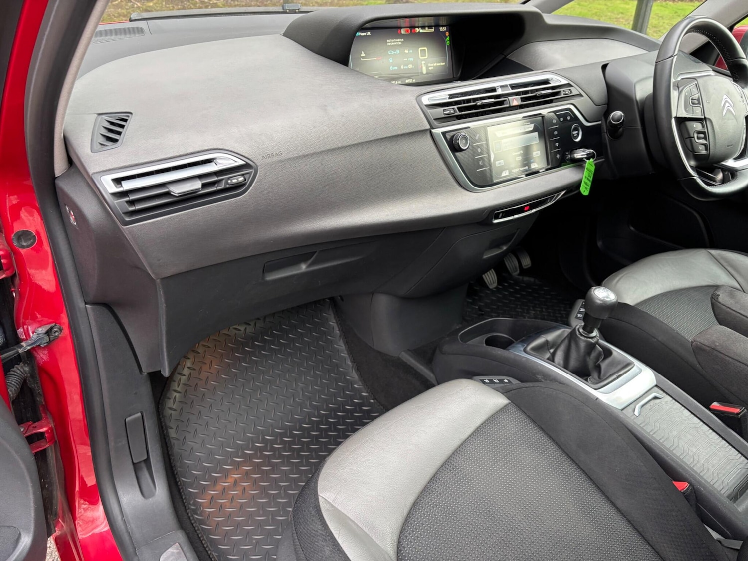 Used Citroen Grand C4 Picasso 2015 for sale - 77598250: Photo 6