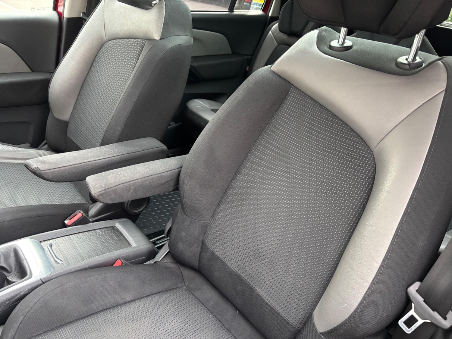 Used Citroen Grand C4 Picasso 2015 for sale - 77598250: Photo 8