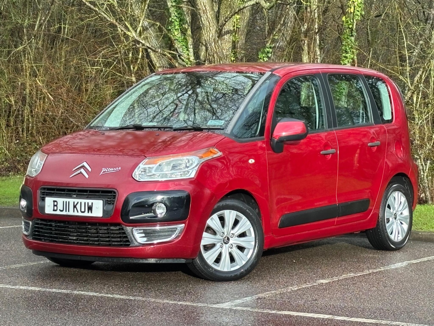 Used Citroen C3 Picasso 2011 for sale - 77468740: Photo 2