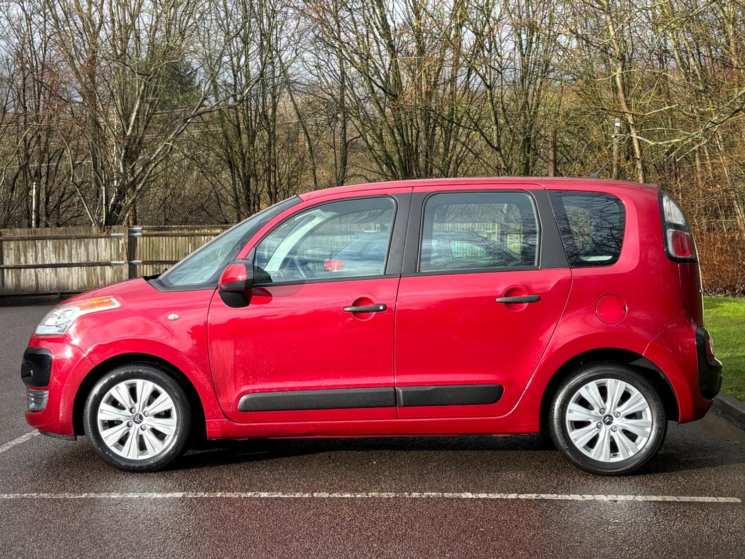 Used Citroen C3 Picasso 2011 for sale - 77468740: Photo 24