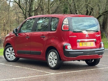 Used Citroen C3 Picasso 2011 for sale - 77468740: Photo