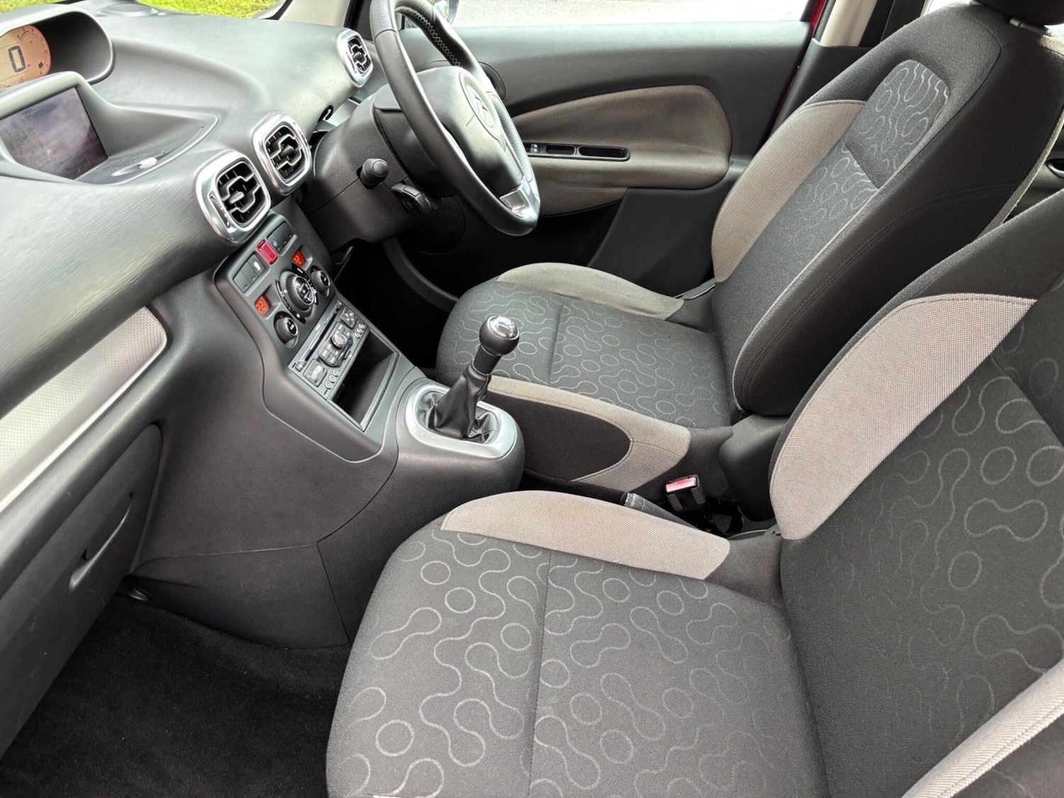 Used Citroen C3 Picasso 2011 for sale - 77468740: Photo 6