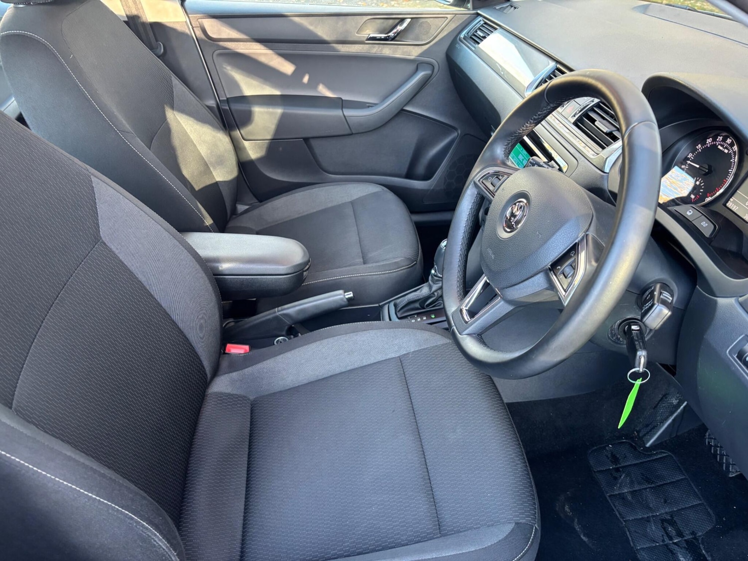 Used Skoda Rapid Spaceback 2014 for sale - 76913976: Photo 10