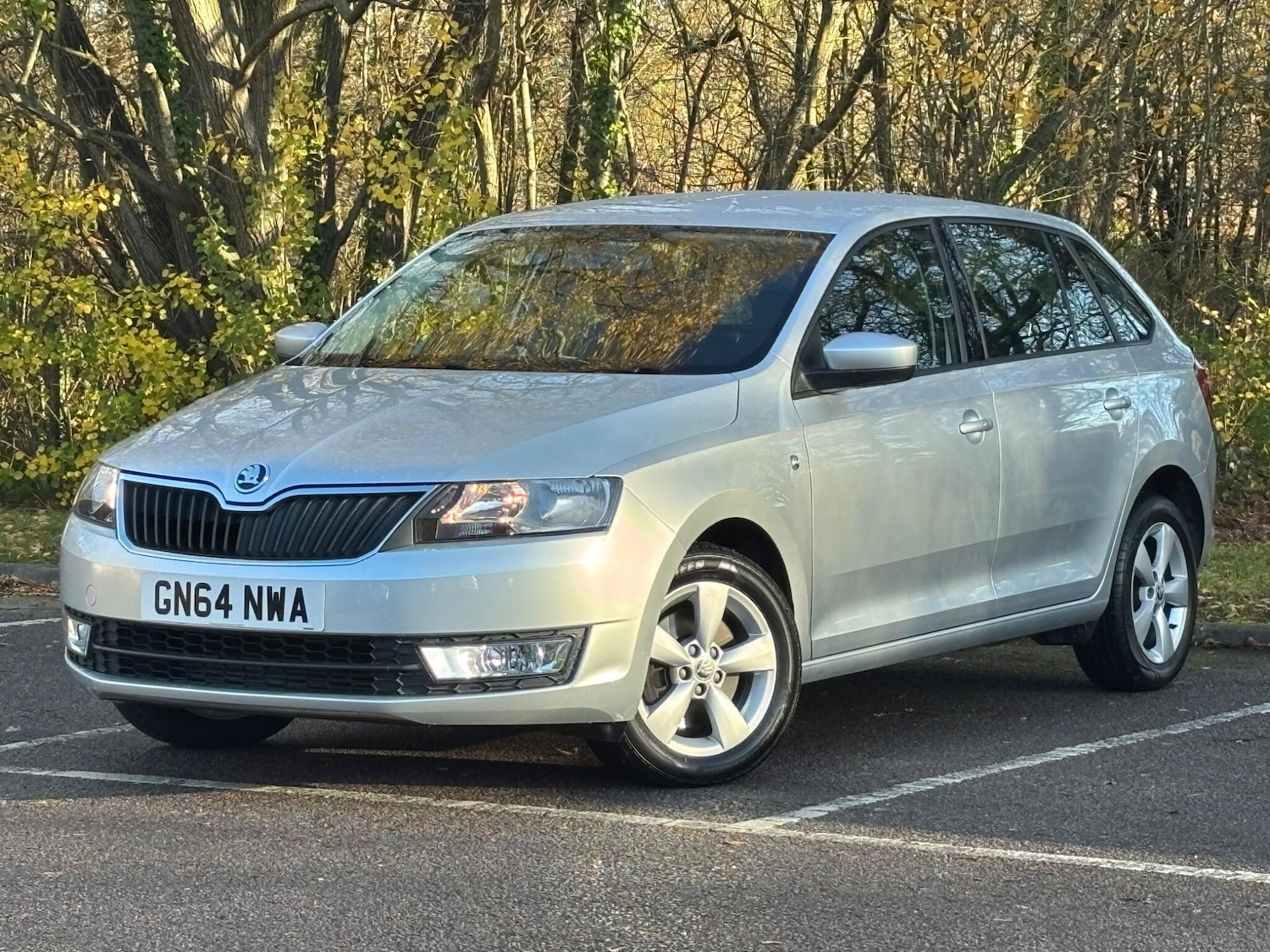 Used Skoda Rapid Spaceback 2014 for sale - 76913976: Photo 2