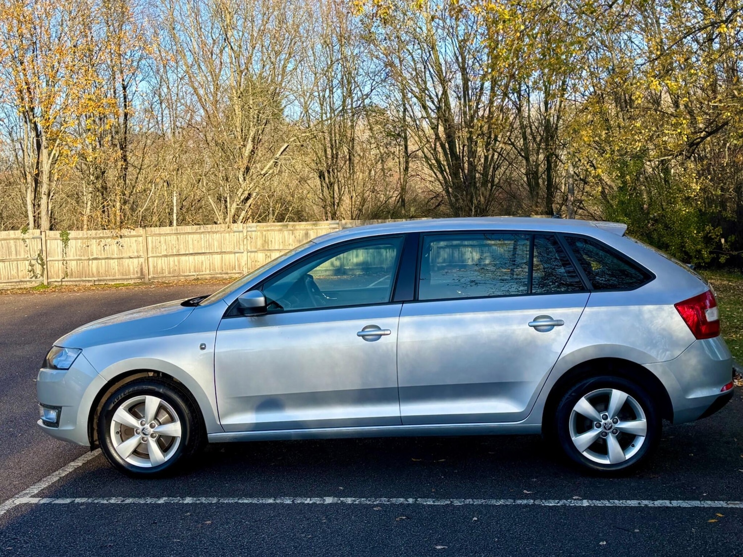 Used Skoda Rapid Spaceback 2014 for sale - 76913976: Photo 40