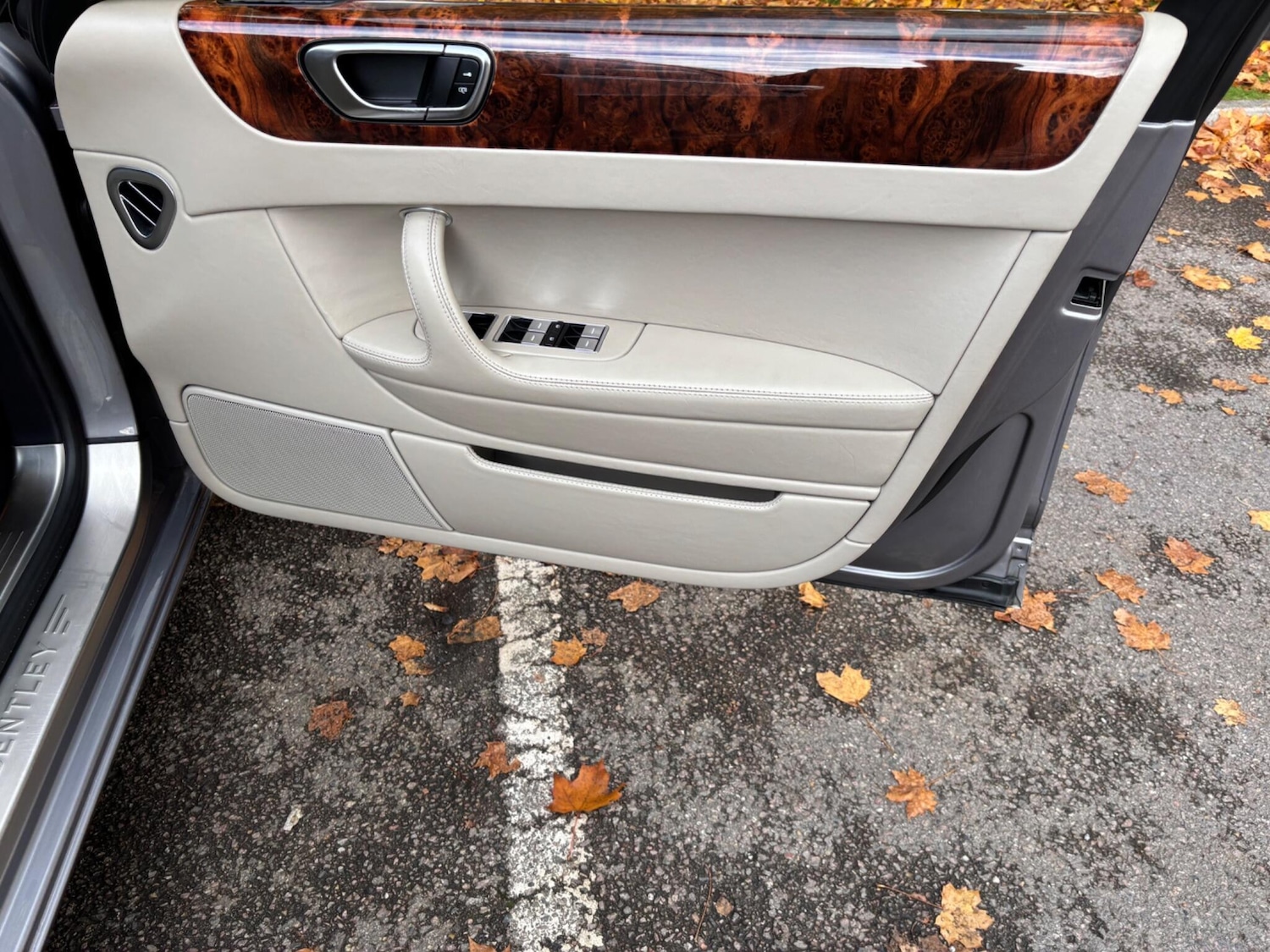 Used Bentley Continental 2006 for sale - 76995592: Photo 40