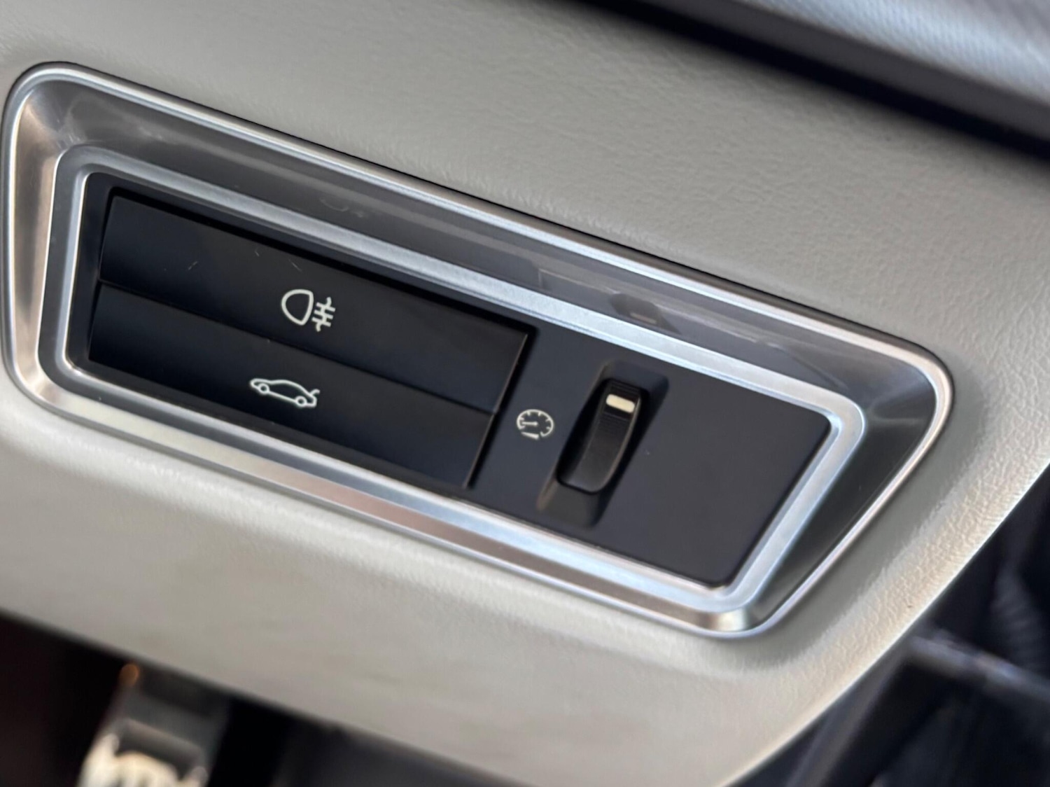 Used Jaguar XF 2014 for sale - 76377670: Photo 50