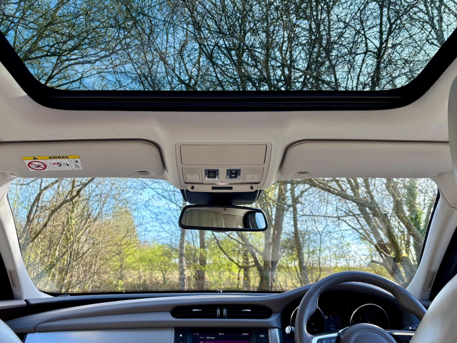 Used Jaguar XF 2017 for sale - 77977900: Photo 4