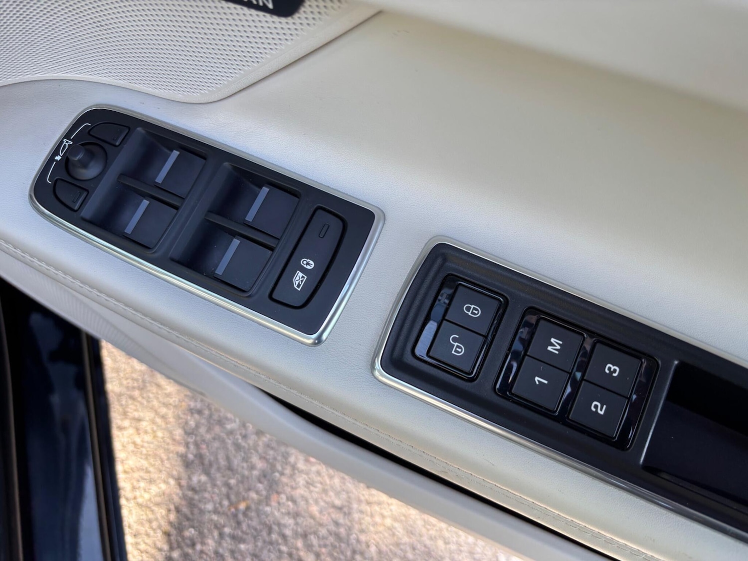 Used Jaguar XF 2017 for sale - 77977900: Photo 42