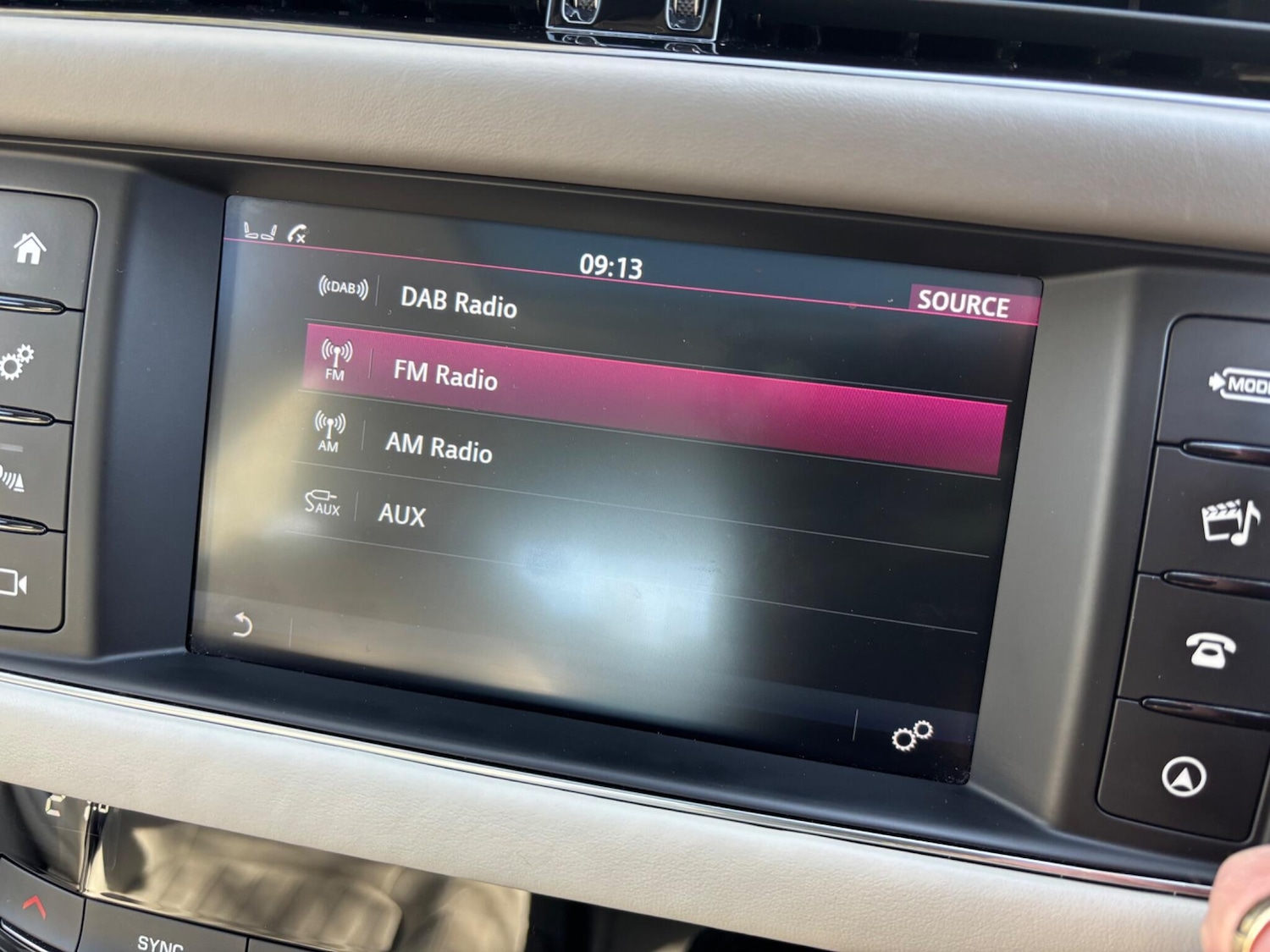 Used Jaguar XF 2017 for sale - 77977900: Photo 49