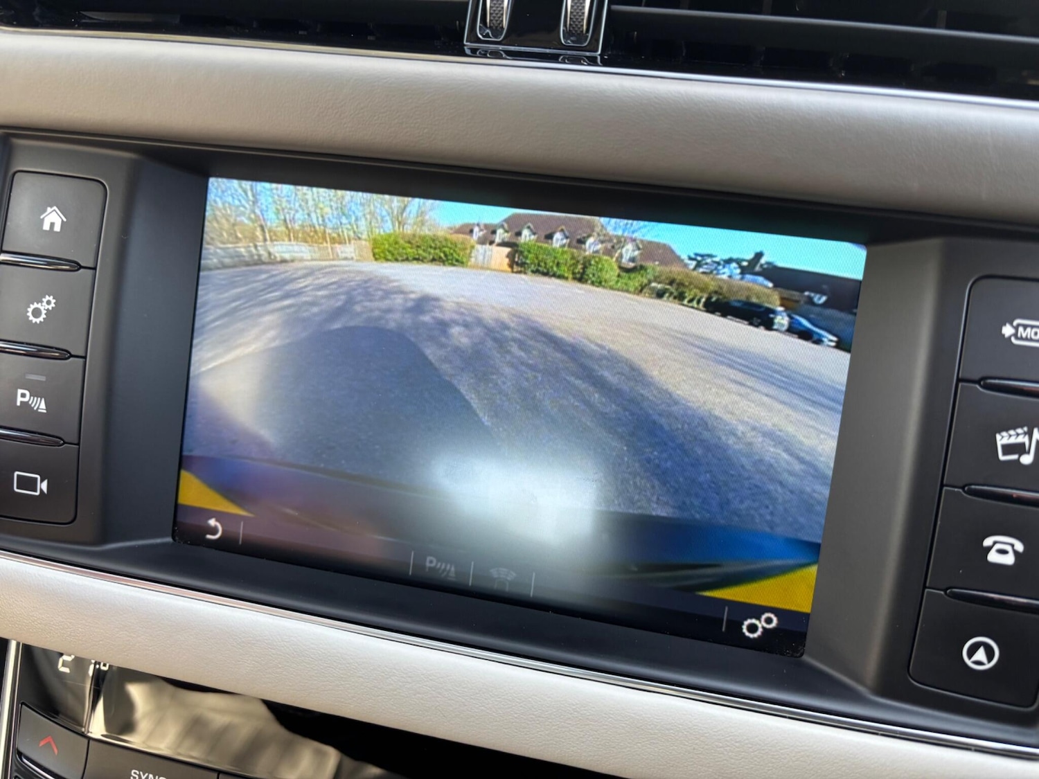 Used Jaguar XF 2017 for sale - 77977900: Photo 50