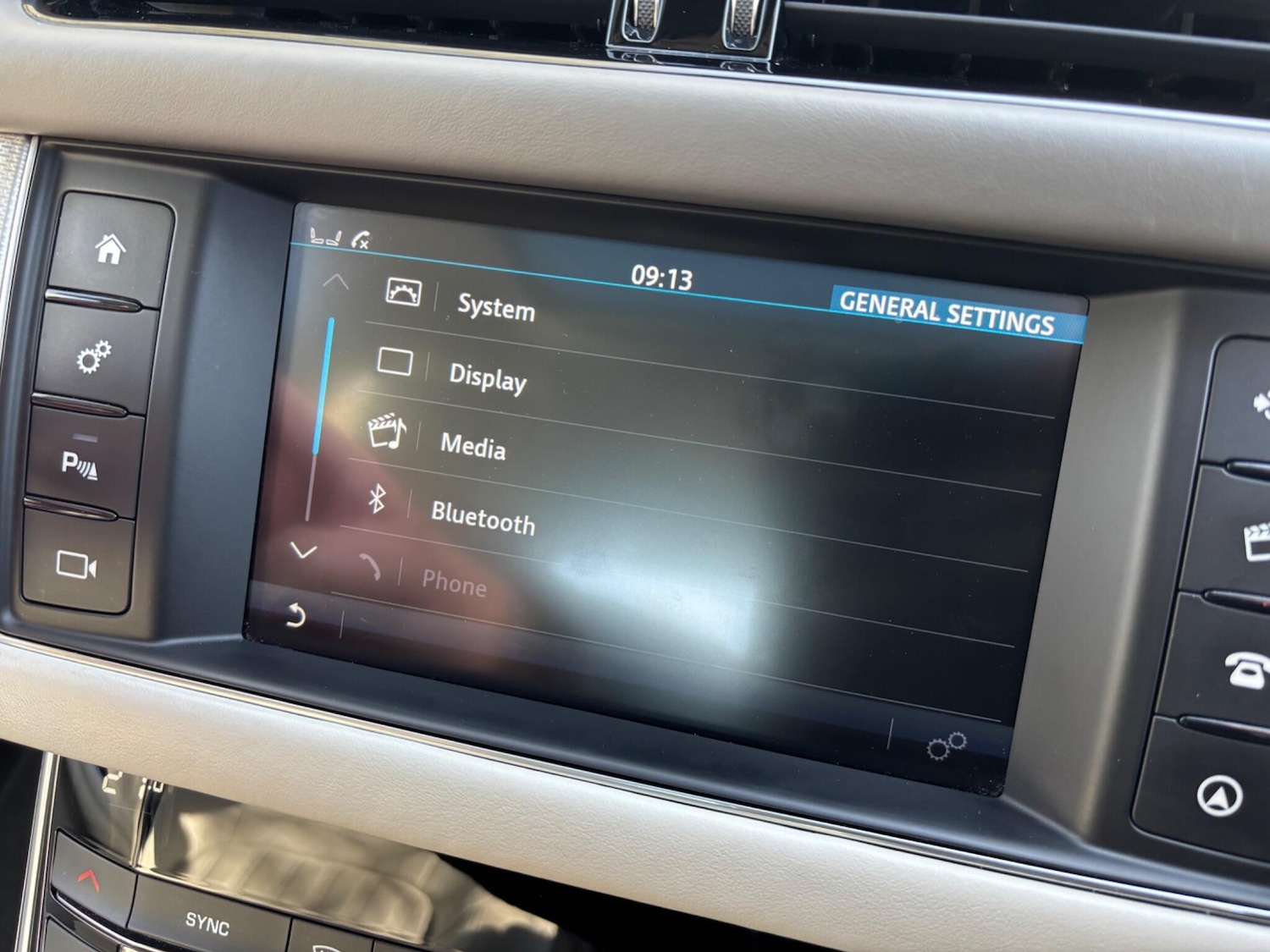 Used Jaguar XF 2017 for sale - 77977900: Photo 51