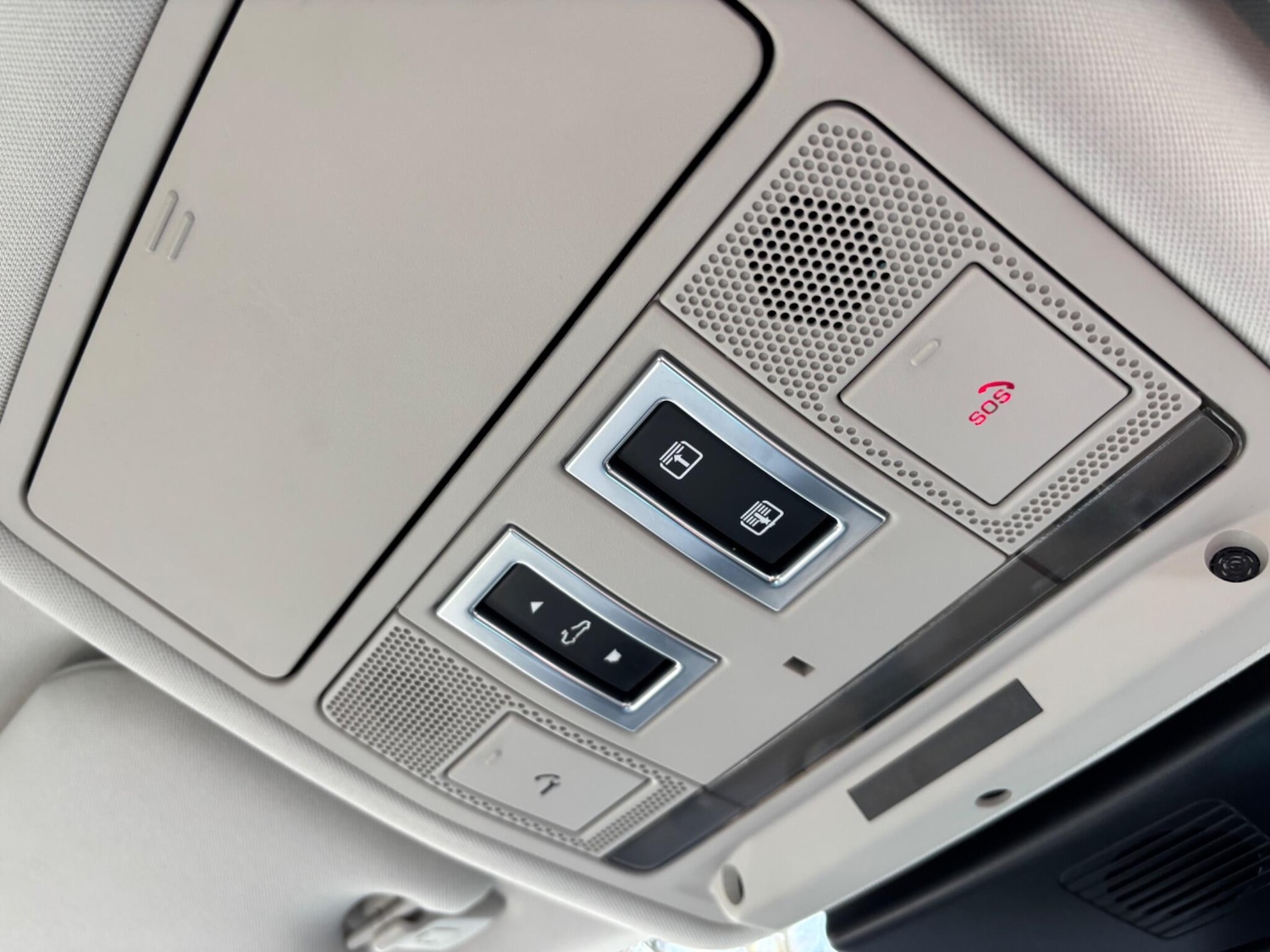 Used Jaguar XF 2017 for sale - 77977900: Photo 64