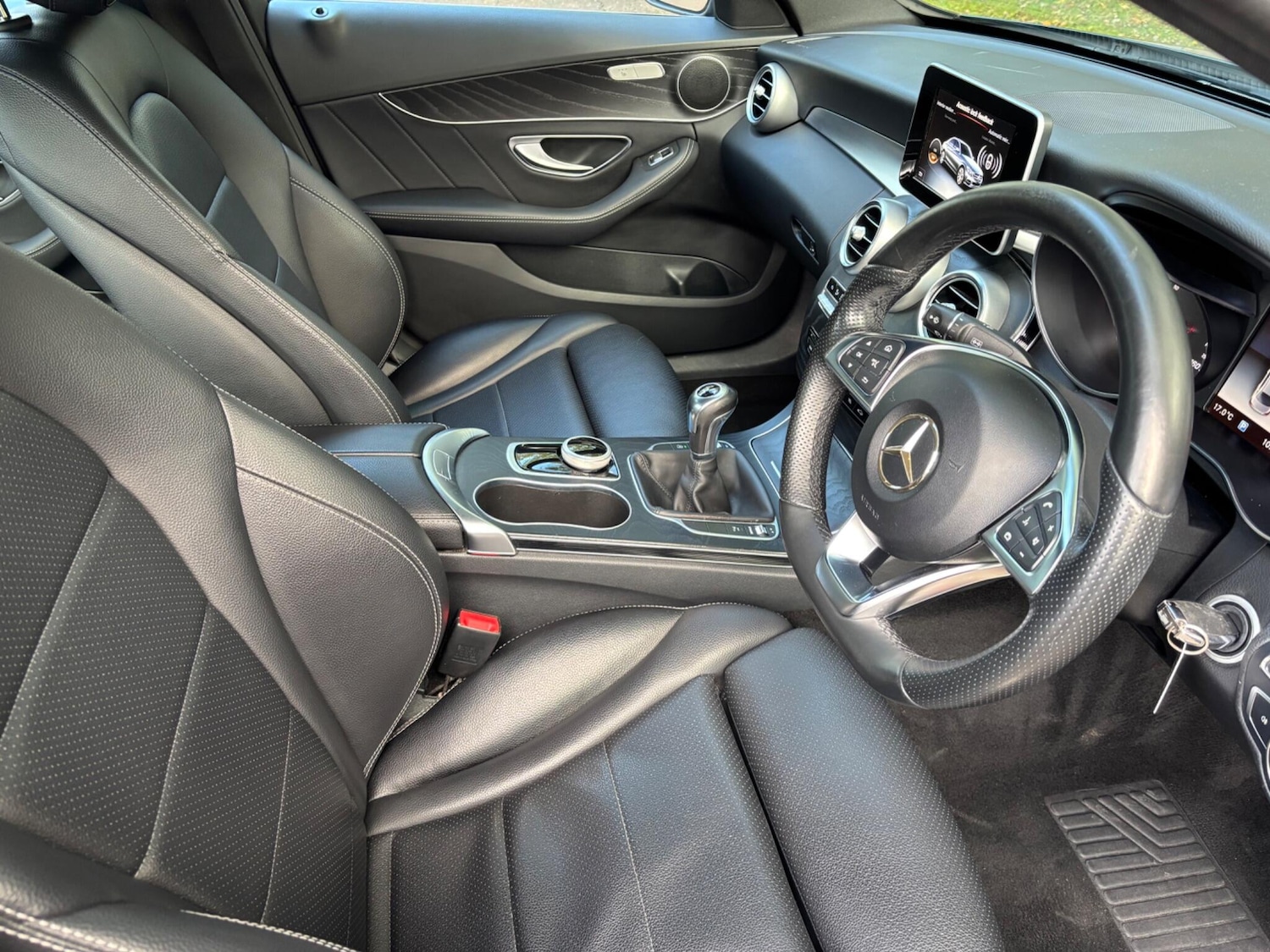 Used Mercedes-Benz C Class 2017 for sale - 76531630: Photo 10