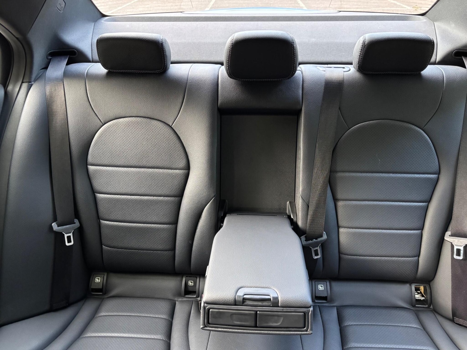 Used Mercedes-Benz C Class 2017 for sale - 76531630: Photo 12