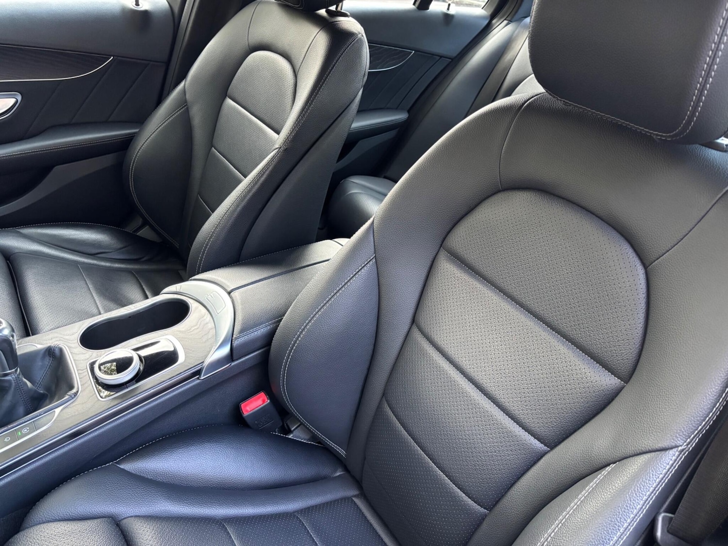 Used Mercedes-Benz C Class 2017 for sale - 76531630: Photo 8