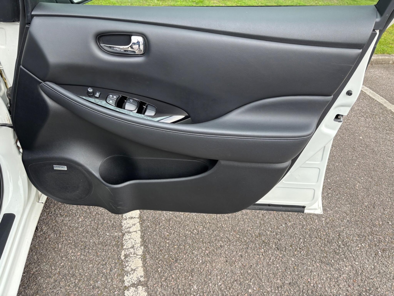 Used Nissan Leaf 2017 for sale - 78019353: Photo 33